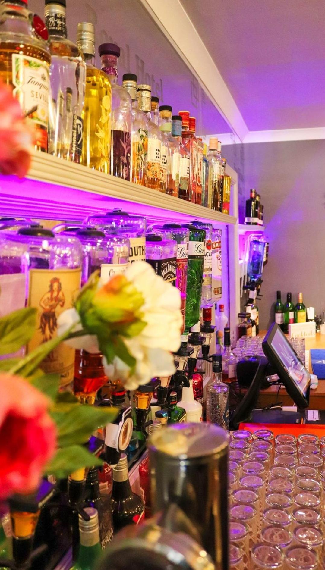 Royal Hotel Forfar Kültér fotó