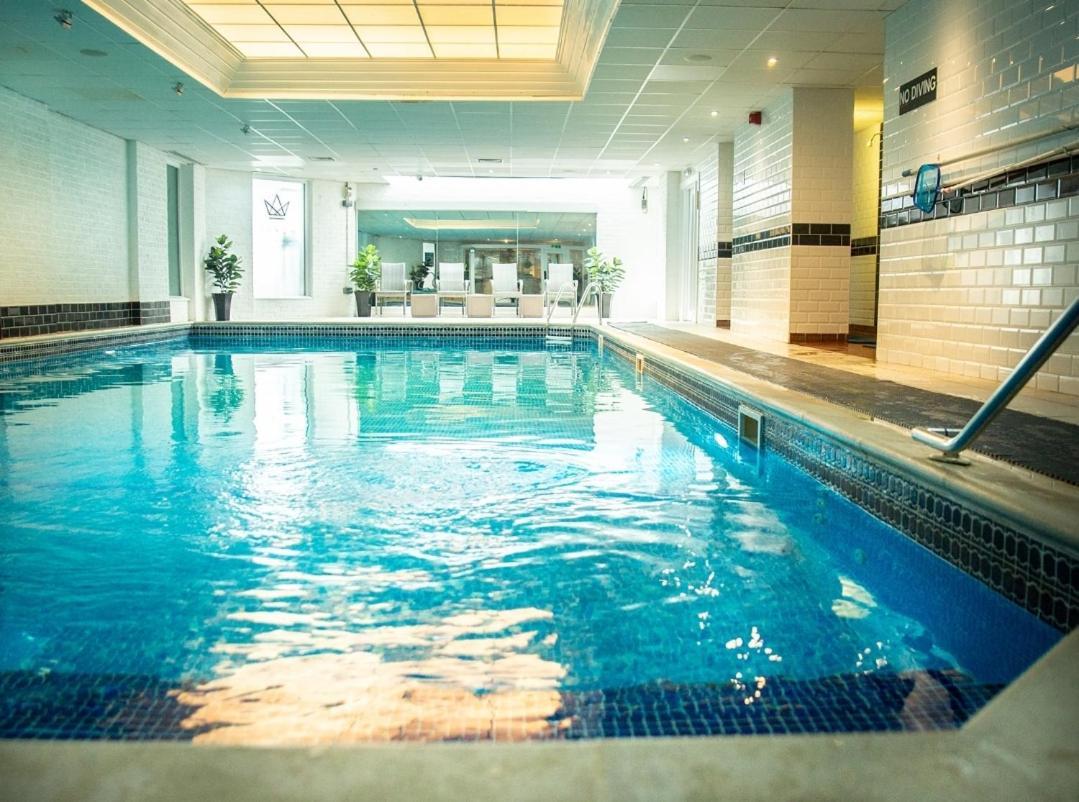 Royal Hotel Forfar Kültér fotó
