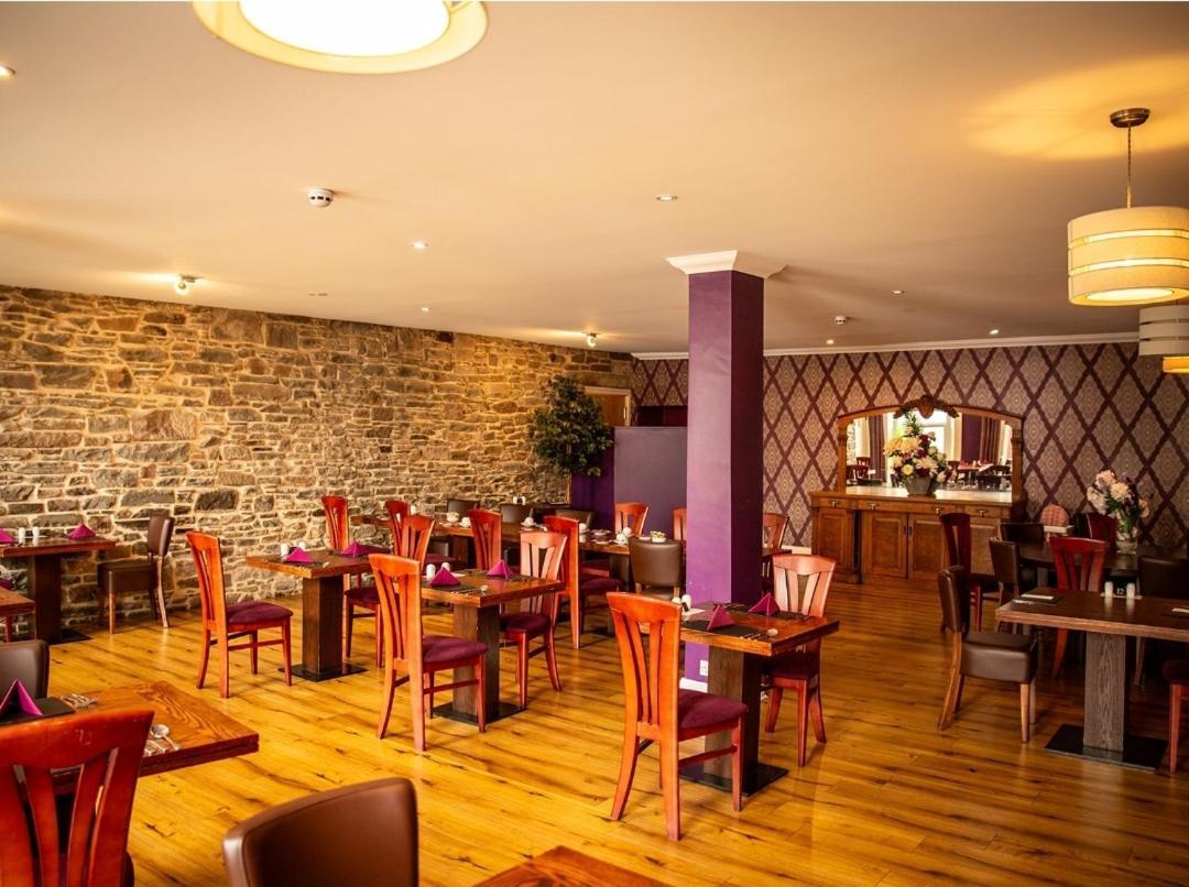 Royal Hotel Forfar Kültér fotó