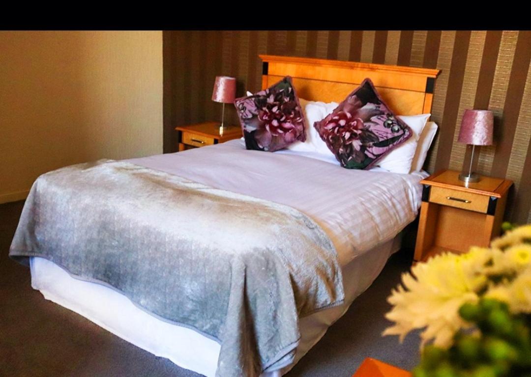 Royal Hotel Forfar Kültér fotó