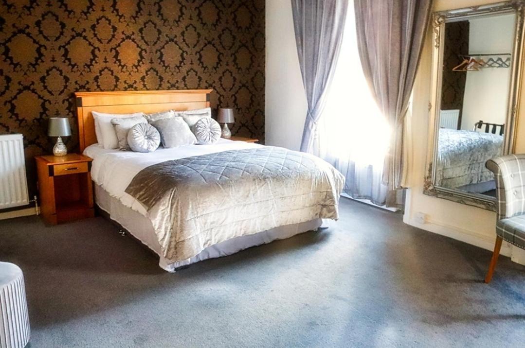Royal Hotel Forfar Kültér fotó